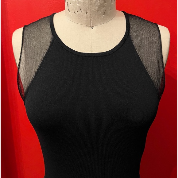 Reiss “Anabel” Sheer Detail Sleeveless Asymmetrical Peplum Waist Top In Black S - Picture 3 of 13
